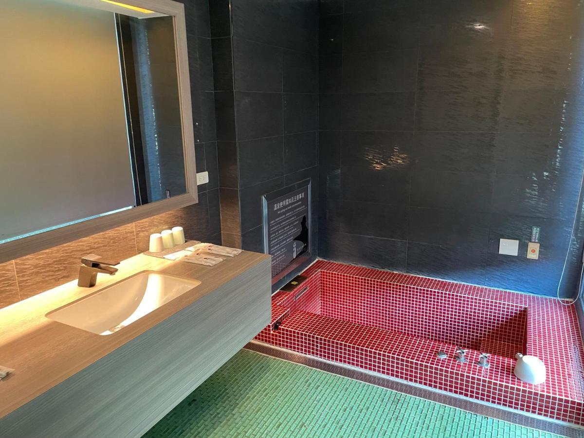 Ya Nold Hot Spring Hotel Jiaoxi Bagian luar foto